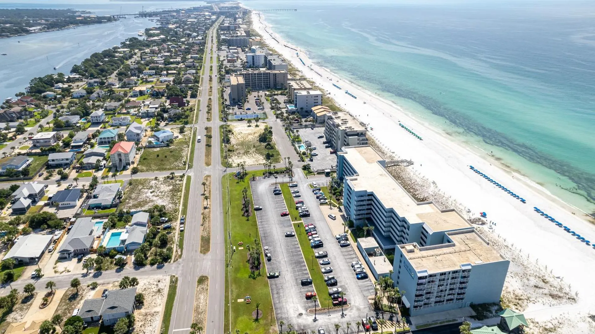 Sandpiper Cove 3202- By Holiday Isle Properties Destin